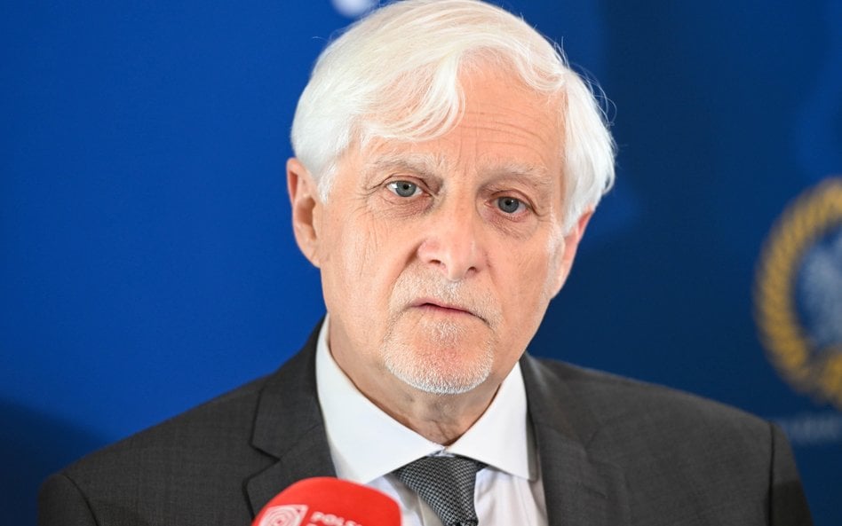 Stanowisko KRS ws. nowych sędziów TK podpisał nowy przewodniczący Rady Dariusz Zawistowski