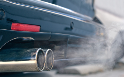 Zakaz sprzedaży aut spalinowych. Ustawodawcy UE zatwierdzili plan