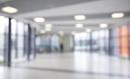 Kiedy można odliczyć cały VAT od zakupu firmowej nieruchomości