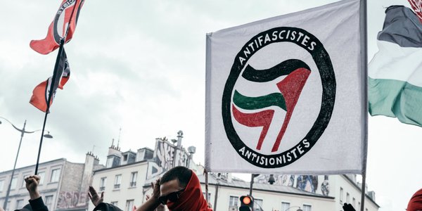 Antifa uznana w USA za organizację terrorystyczną. Donald Trump podpisał rozporządzenie