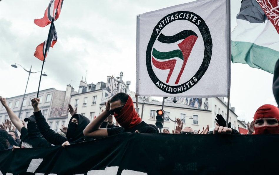 Demonstracja antyfaszystów we Francji