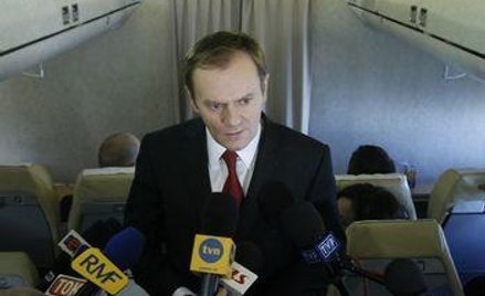 Premier Donald Tusk w drodze do Francji gdzie ma prowadzić rozmowy z premierem Francois Fillonem ora