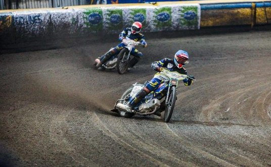 Zawodnicy jeżdżący dla Speed Car Motoru starają się nawiązać do lat świetności czarnego sportu w Lub