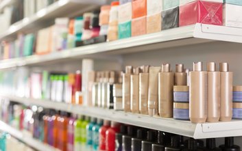 Jednorazowe straty zgłaszane przez sklepy drogeryjne sięgały często kilkuset złotych, co wzbudziło p