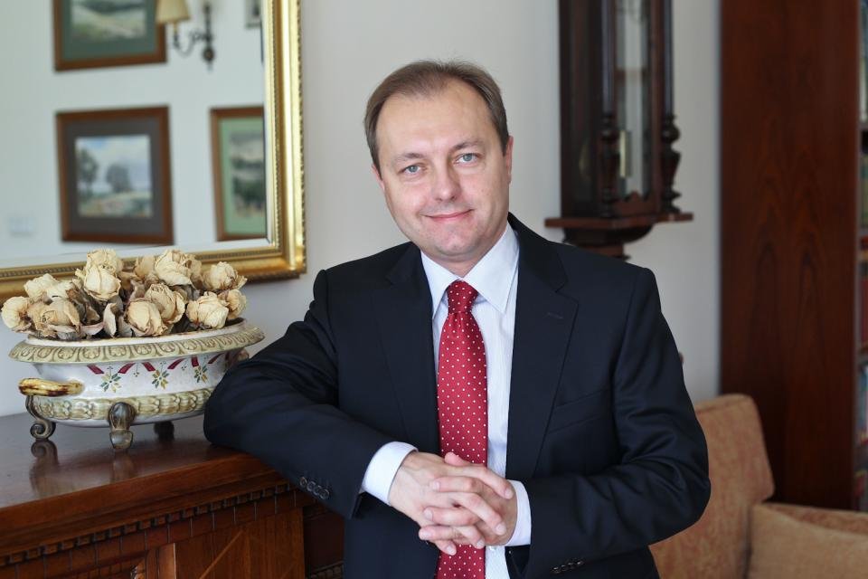 Prof. Adam Opalski: Biznes nie potrzebuje wiążących poleceń