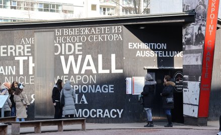 Zburzenie muru berlińskiego uznawane jest symbolicznie za koniec powojennego podziału Europy na dwa 