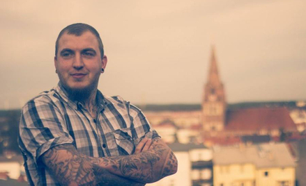Niemiecki polityk wytatuował sobie Auschwitz