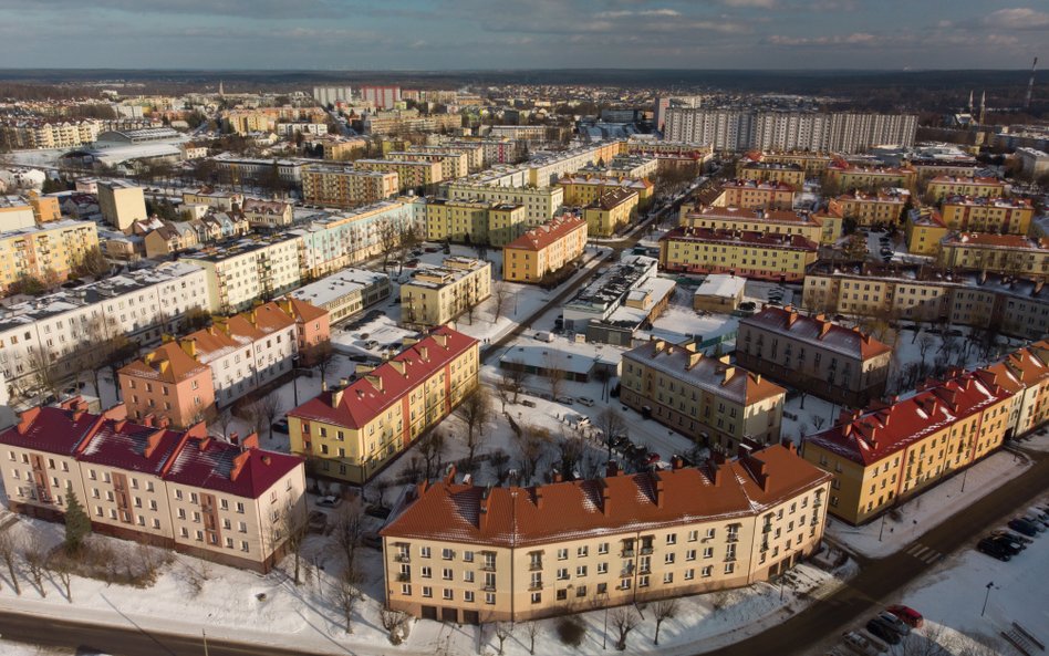 Według informacji z grudnia, na ok. 2500 gmin, przyjąć plan udało się sześciu.