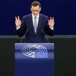 Morawiecki grozi Brukseli wojną