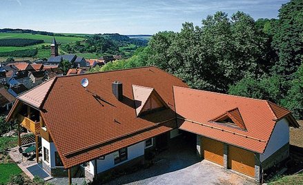 Jeśli dachówka, to tylko czerwona