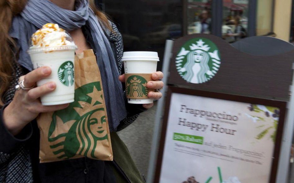 Użytkownicy iPhone’ów w USA mogą zapłacić i odebrać kawę w Starbucksie