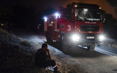 Pożar trawi Cypr. Setki strażaków walczą z ogniem