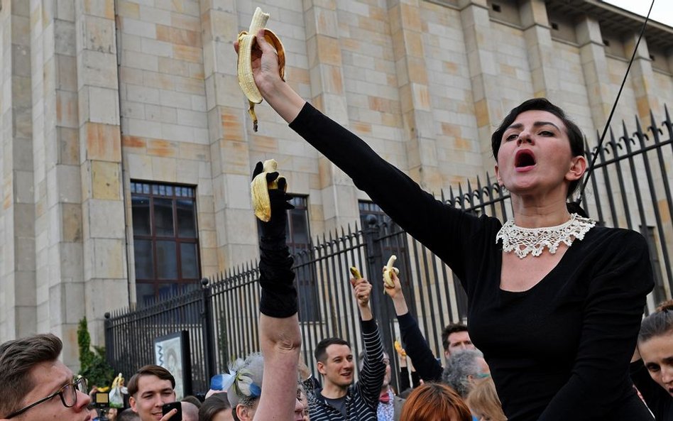 Bananowy protest przed Muzeum Narodowym