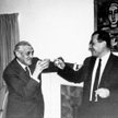 Aleksander Wat z Czesławem Miłoszem w Berkeley, w roku 1966, na rok przed śmiercią tego pierwszego. 