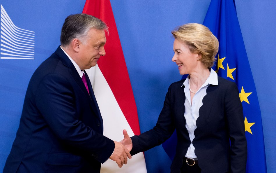 Premier Węgier Viktor Orbán i szefowa Komisji Europejskiej Ursula von der Leyen