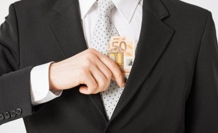 Bogacze zainkasowali bilion dolarów