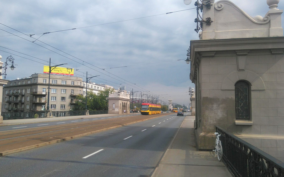 Na moście Poniatowskiego w Warszawie będzie sześć fotoradarów