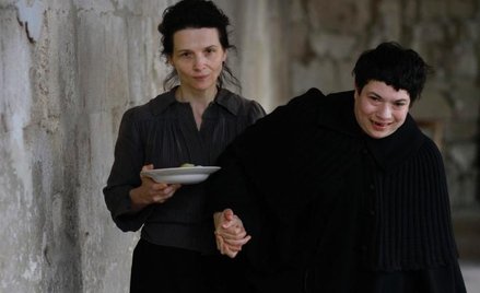 Juliette Binoche jako tytułowa bohaterka filmu „Camille Claudel, 1915”, który do naszych kin wchodzi