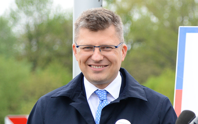 Amantadyna działa? Wiceminister Warchoł interweniuje, prokurator w dniu rozprawy zmienia zdanie