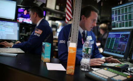 Pokaźne spadki po ostrzegawczej dla USA decyzji S&P
