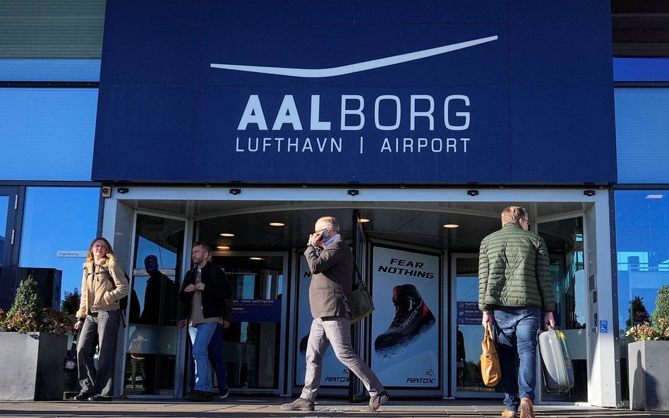 Wejście na lotnisko w Aalborgu
