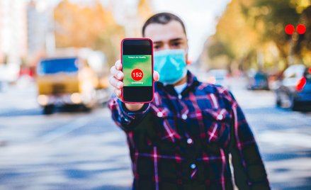 Polacy boją się 5G, ale to smog zabija 40 tysięcy osób rocznie