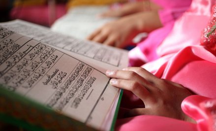 Ofsted: W Wielkiej Brytanii są szkoły, gdzie usprawiedliwia się bicie żon