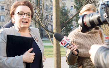 Anna Zalewska wspiera uczelnię należącą do adwokata w przeszłości związanego z PiS