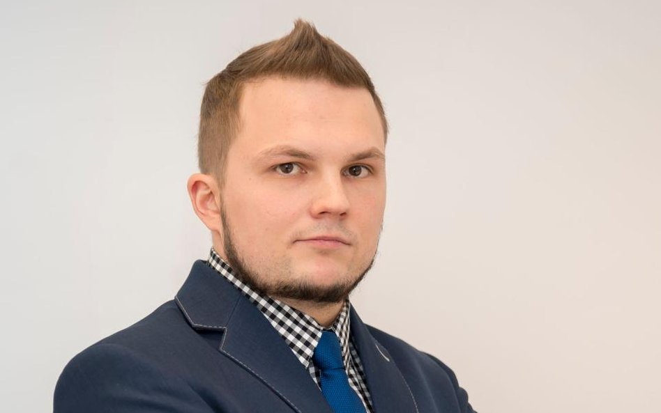 Arkadiusz Balcerowski, Analityk Rynków Finansowych XTB