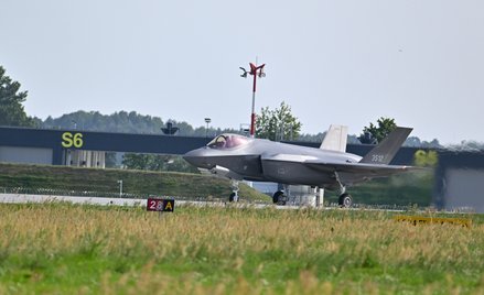 Kolejne pięć samolotów F-35 dotarło do Polski. Pierwsze trzy takie maszyny – produkowane przez amery