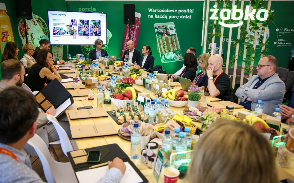 Żabka mocno stawia na odpowiedzialny biznes