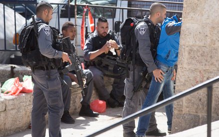 Izraelski patrol na jerozolimskim Starym Mieście