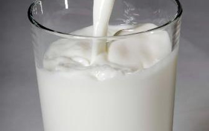 Promocja mleka w większej liczbie szkół