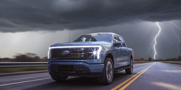 Elektryczny sen pick-upów właśnie się kończy. Ameryka wraca do V8