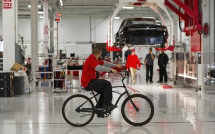 Zakład produkcyjny Tesli w Kalifornii