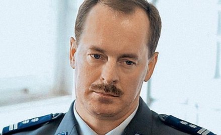 Komendant wojewódzki policji Lech Biernat twierdzi, że nie faworyzuje pracownicy. Ale mimo postępowa