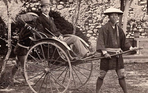 Carewicz Mikołaj (przyszły car Mikołaj II) podczas wizyty w Nagasaki, 1891 r.