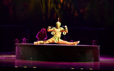 Kanadyjski cyrk nowego typu zbudował swoją legendę, odrzucając tresurę zwierząt i całkowicie koncent