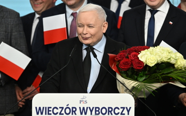 Jarosław Kaczyński po usłyszeniu wyników sondaży exit poll
