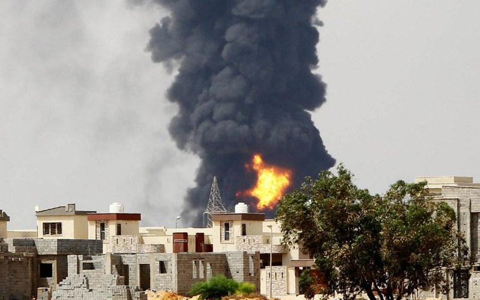 Niemcy ewakuowali obsadę ambasady w Libii