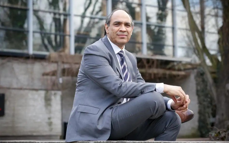 Sanjeev Choudhary, prezes Medinice