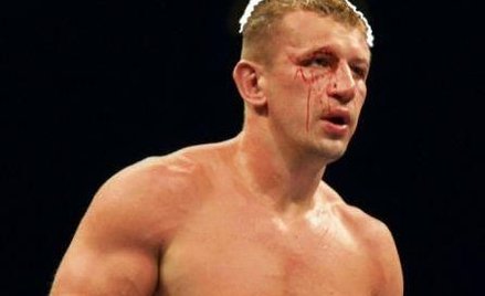 Adamek walczy w USA o tytuły mistrza wagi ciężkiej i pieniądze