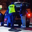 Policja w punkcie pomocy Klubu Inteligencji Katolickiej. Zaczęło się od "pinezek"