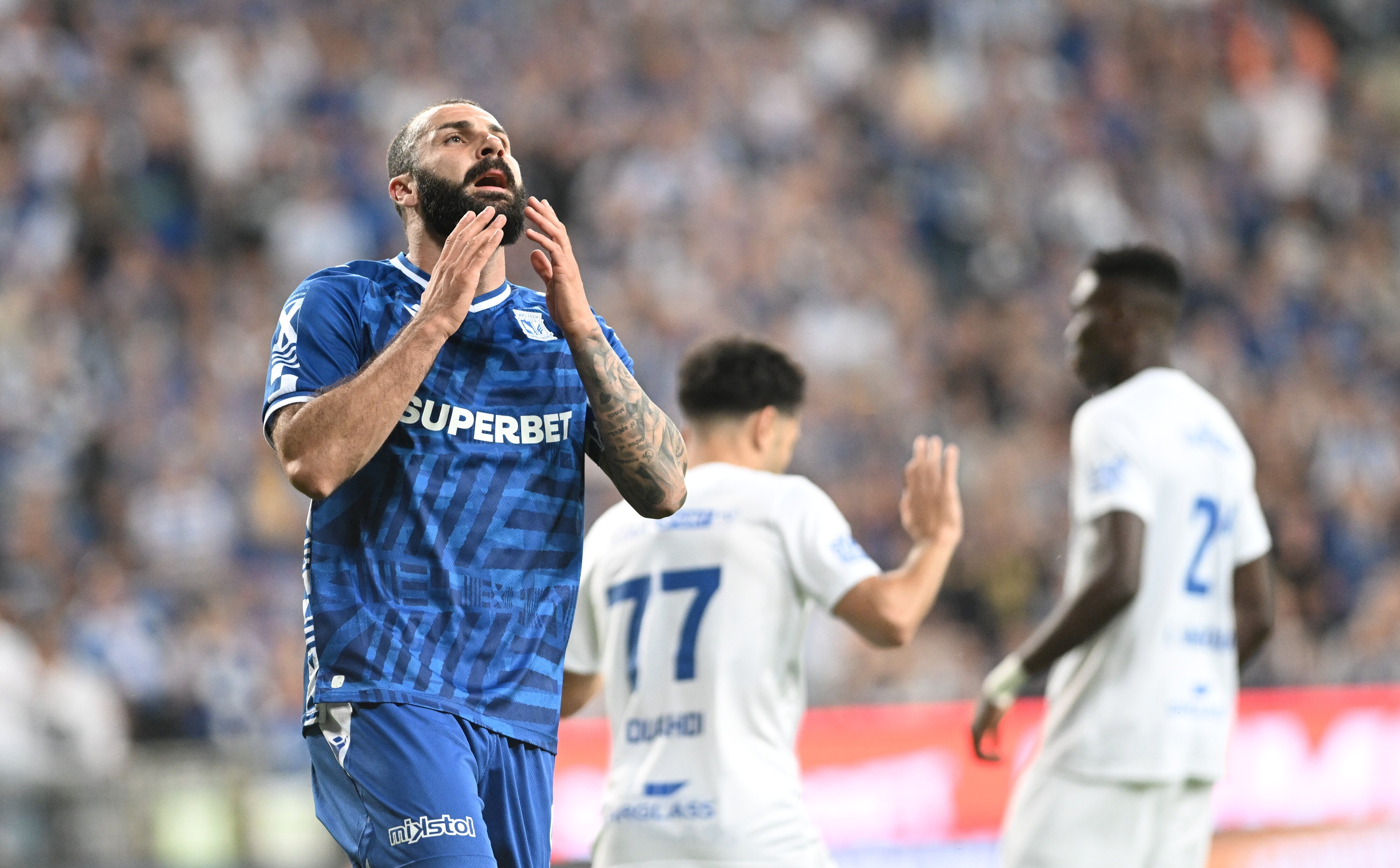 Lech zderzył się z Europą. Do Ligi Konferencji wysłały go Smerfy