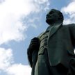 Areszt za oblanie Lenina walerianą