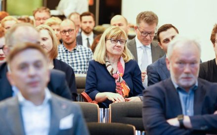 Dyrektor Turystycznego Funduszu Gwarancyjnego Renata Mentlewicz sama była prelegentem podczas poprze