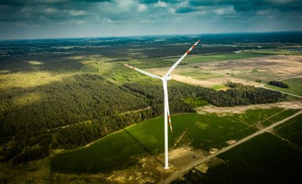 W 2021 r. doszło do przejęcia przez Grupę Orlen trzech lądowych farm wiatrowych na Pomorzu o łącznej