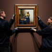 Montaż prac Johannesa Vermeera w Rijksmuseum w Amsterdamie.