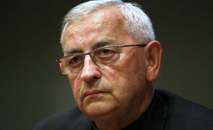 Bp Tadeusz Pieronek: Smród faszyzmu nas kiedyś podusi