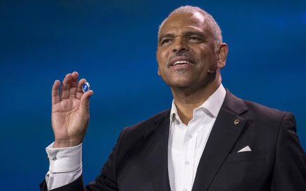 Arnold Donald z Carnival Corp.